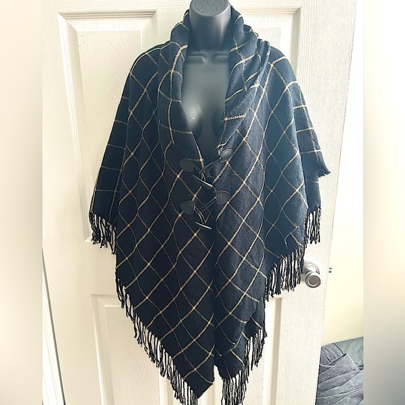 Shawl, Poncho, Blanket Wrap, Cape - Picture 1 of 3
